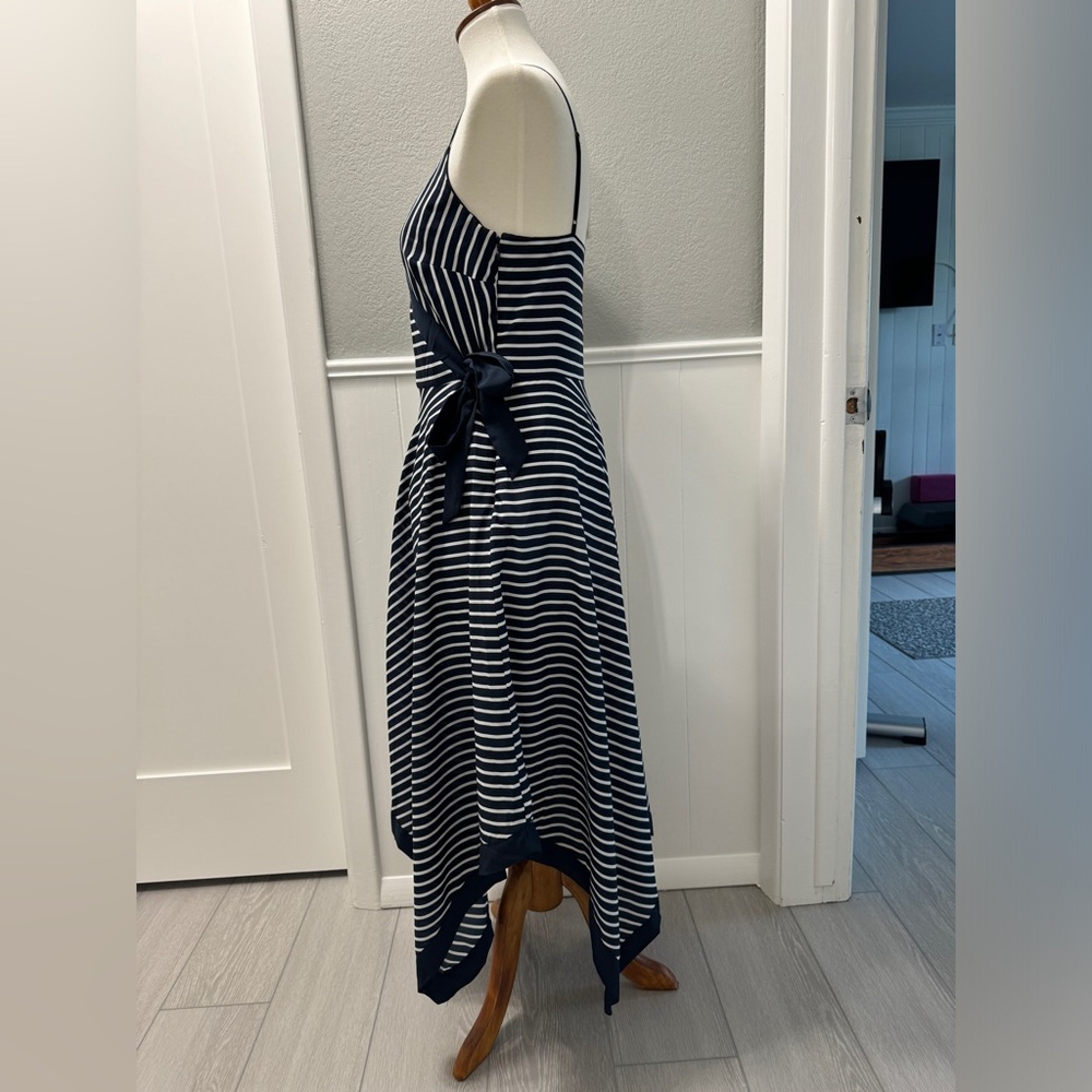 Banana Republic Navy and White Striped Faux Wrap Summer Dress Size 6 - Picture 7 of 7